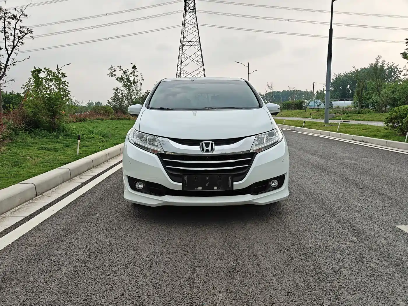 Honda Odyssey 2015 Facelift 2.4L Luxury Edition фото 2