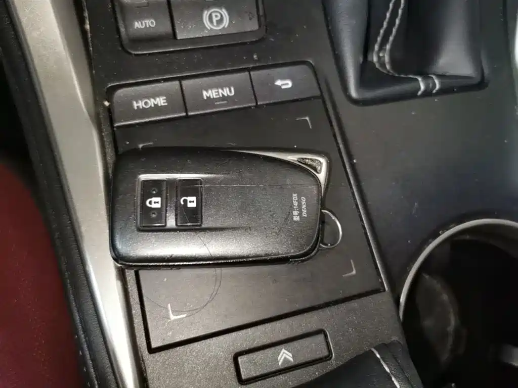 LEXUS NX