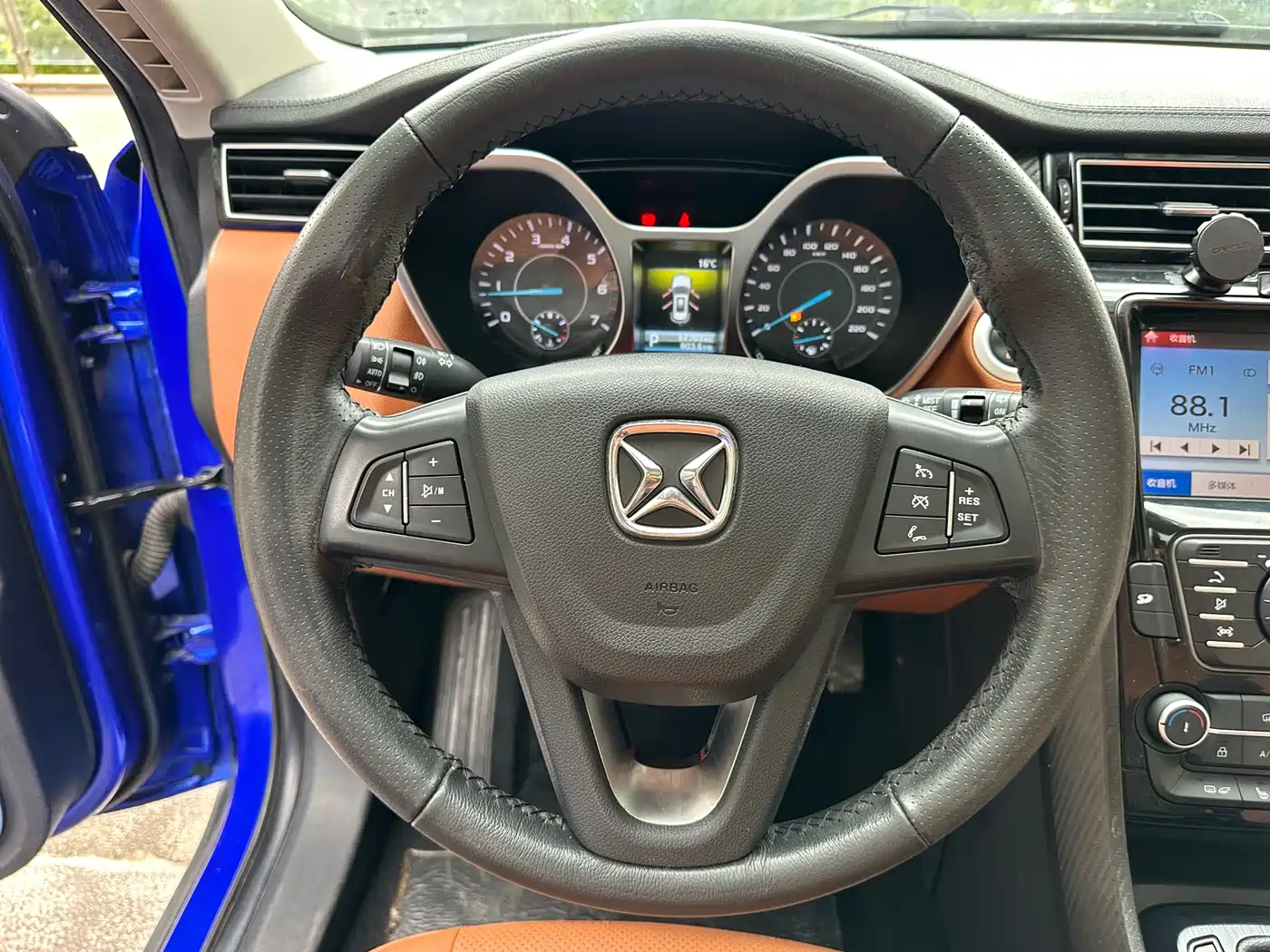 JIANGLING YUSHENG S330