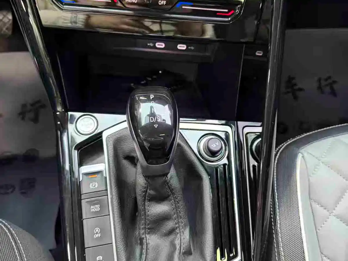 Volkswagen Tayron 2023 280TSI 2WD Luxury Plus Advanced Edition фото 16