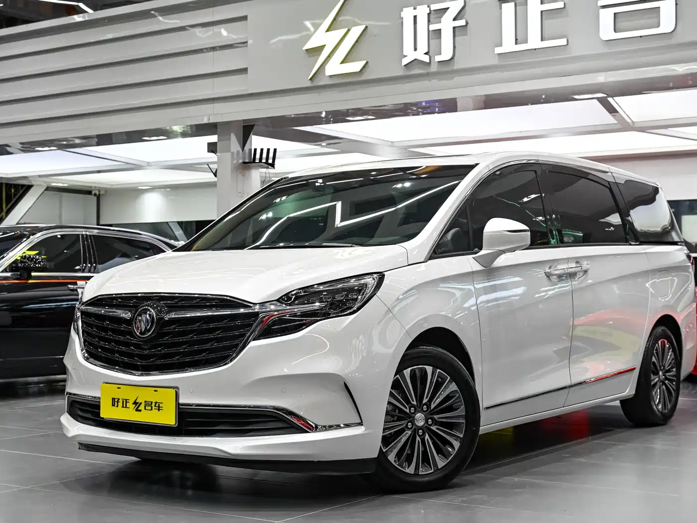 Buick GL8 2020 ES Landglory 653T Flagship фото 4