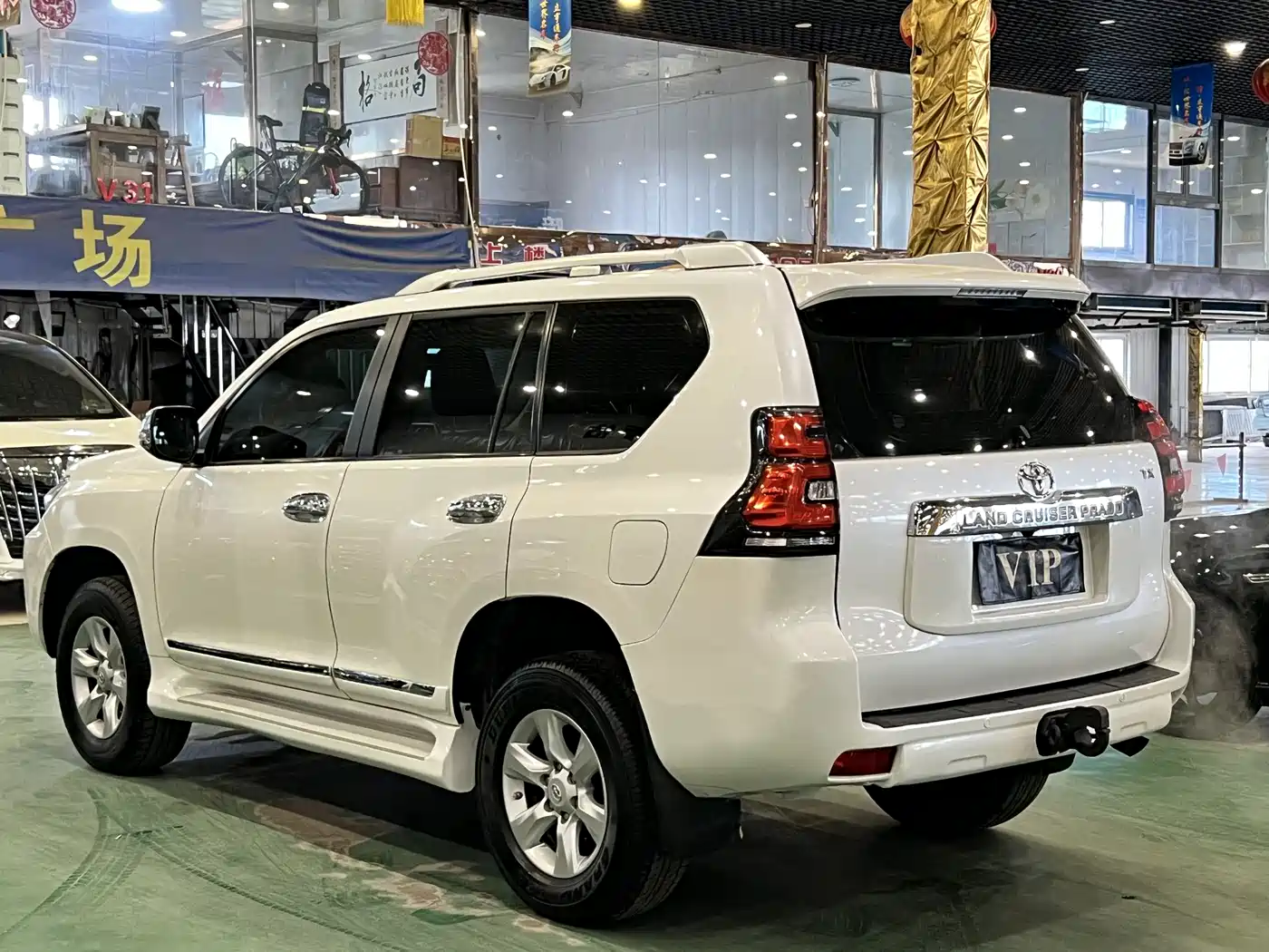 Toyota Prado (Import) фото 6
