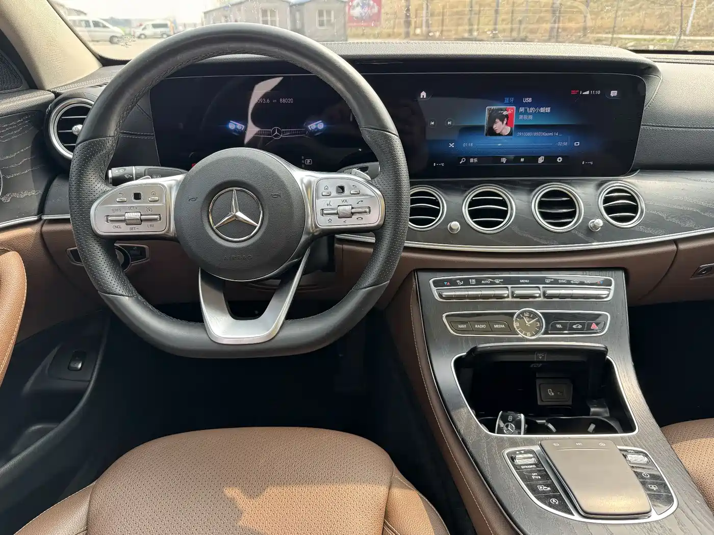 MERCEDES-BENZ E CLASS
