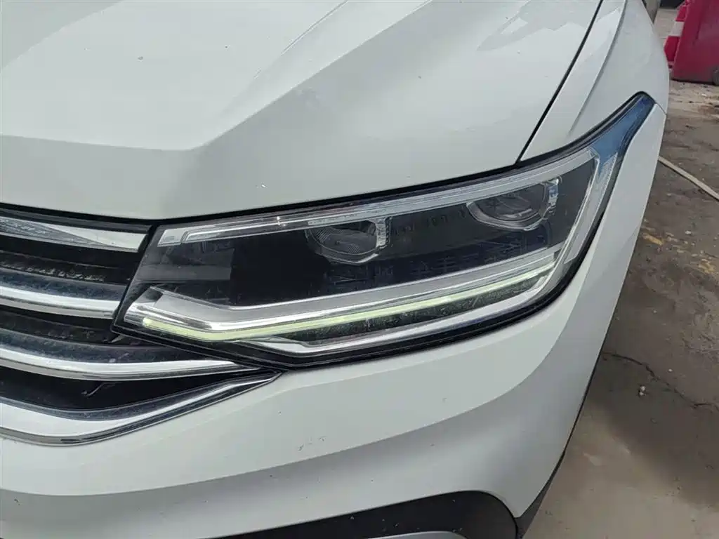 Volkswagen Tiguan L 2023 330TSI Auto 2WD Comfort Edition фото 24