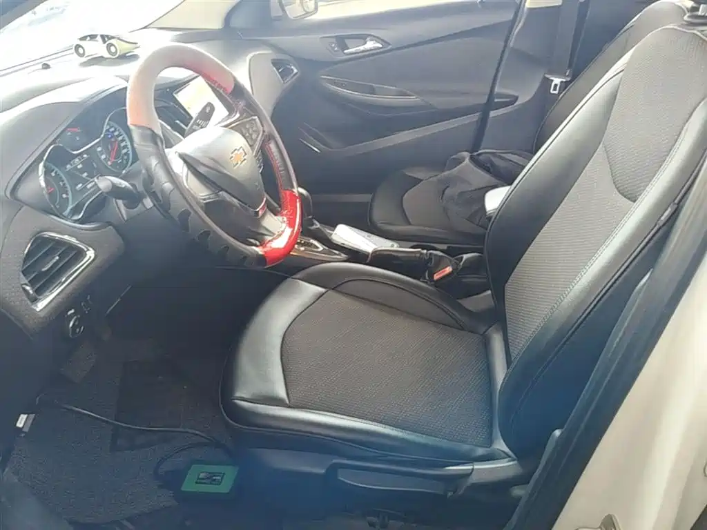 Chevrolet Cruze 2016 1.5L Automatic Luxury Edition фото 15