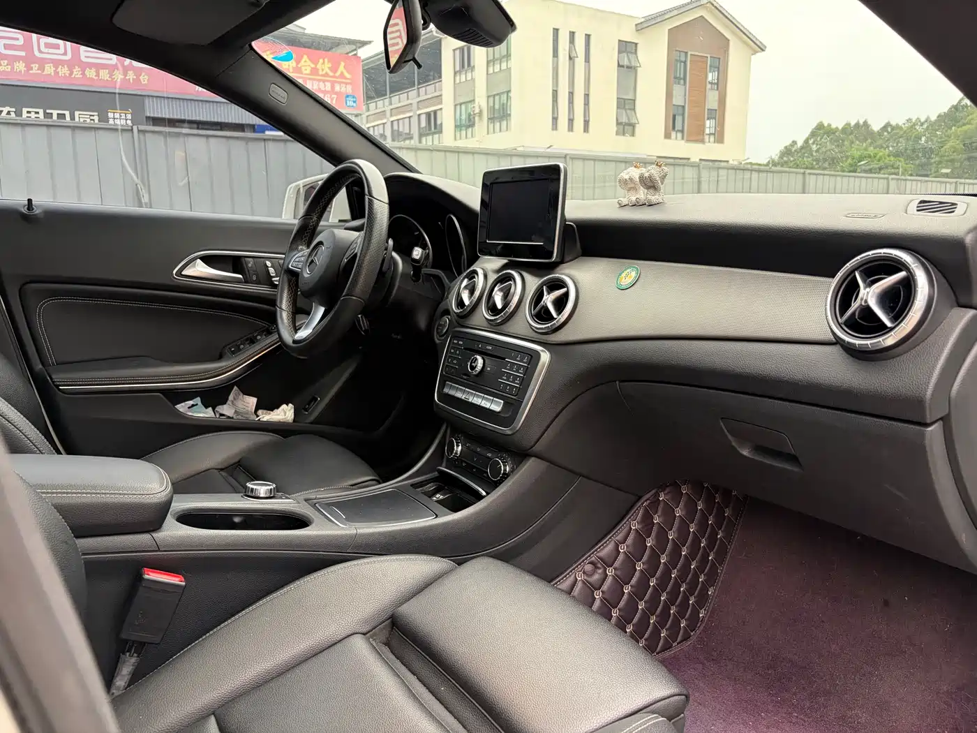 Mercedes-Benz CLA (Import) 2016 CLA 200 Fashion фото 13
