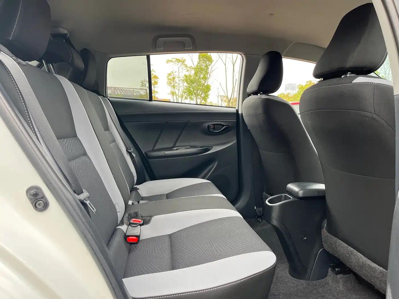 Toyota YARiS L Zhi Xuan 2021 1.5L CVT Leading Edition фото 19