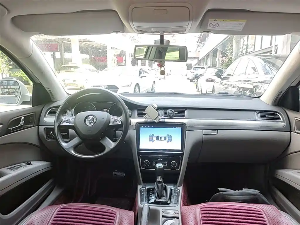 Škoda Superb 2013 1.8TSI Automatic Elegance Edition фото 10