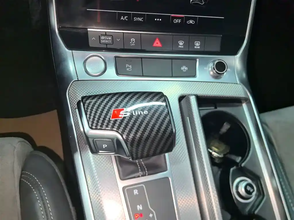 Audi A6L 2020 40 TFSI Luxury Dynamic фото 14