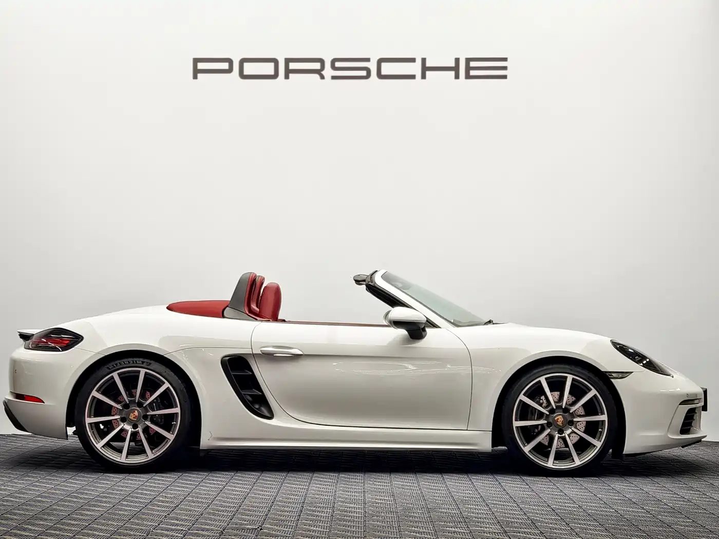 Porsche 718 фото 8