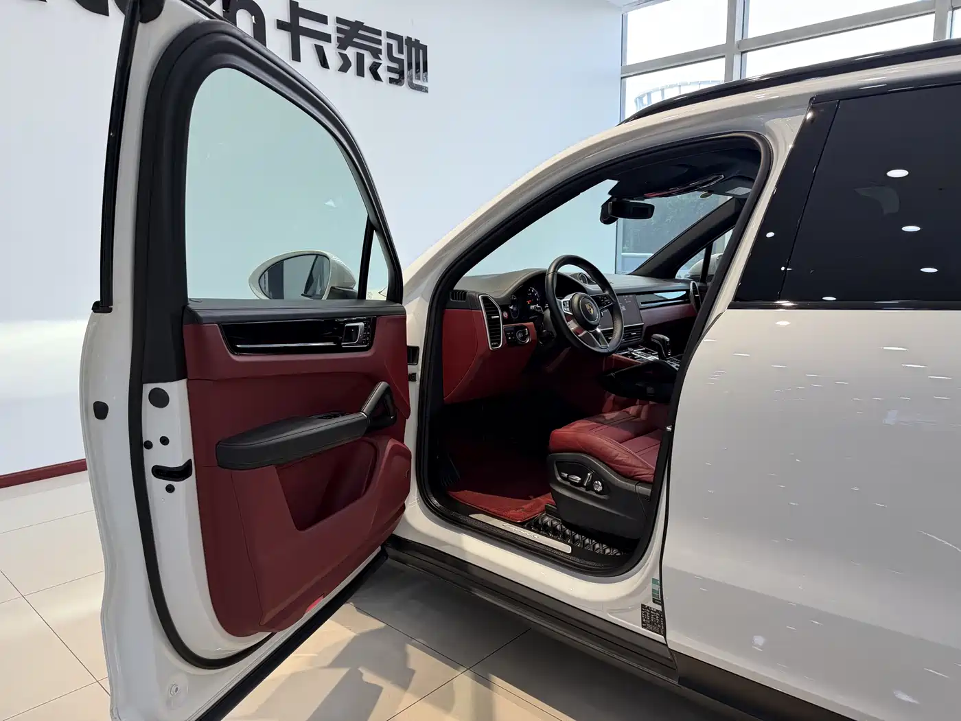 Porsche Cayenne 2019 Cayenne 3.0T фото 17