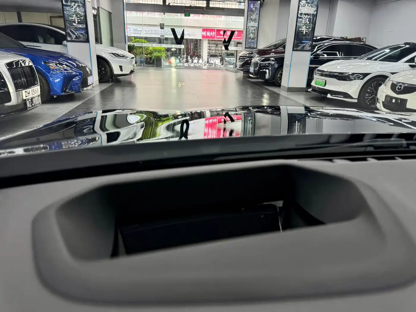 BMW 5 Series 2022 530Li Exclusive M Sport Package фото 13