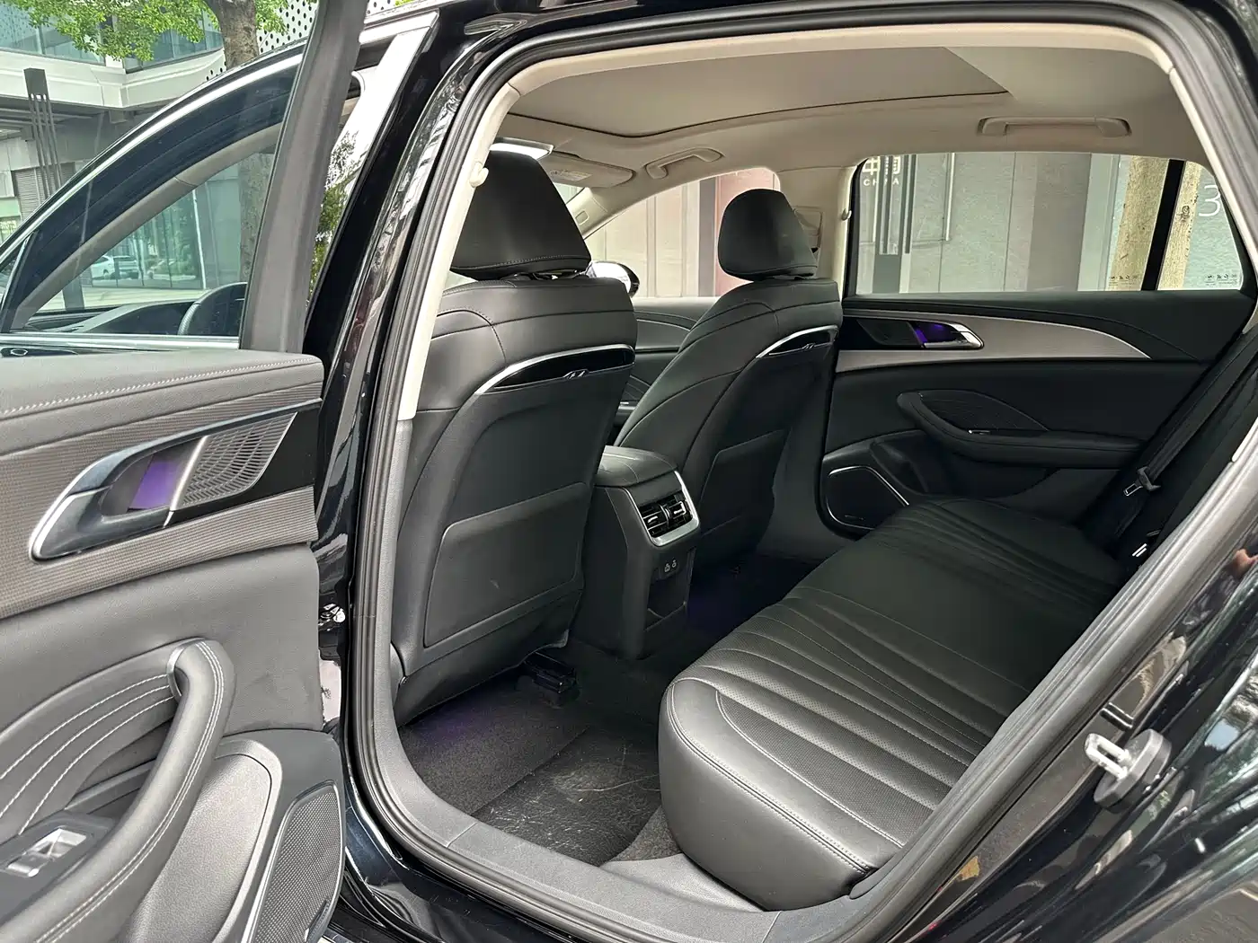 Hongqi H5 2023 1.5T DCT Smart Connect Flag Rhythm фото 7