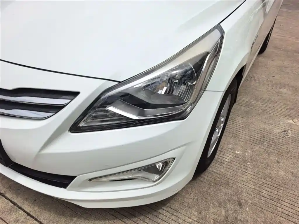 Hyundai Verna 2016 1.4L Automatic Smart GLS фото 24