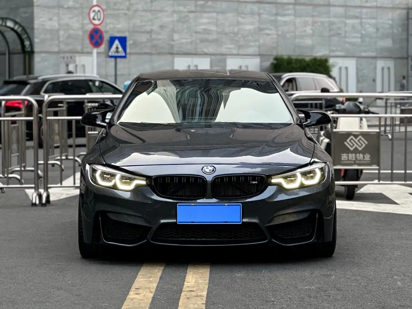 BMW M4 2019 M4 Coupe Competition фото 2