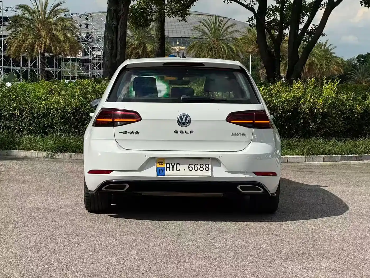 Фото 5 - Volkswagen Golf