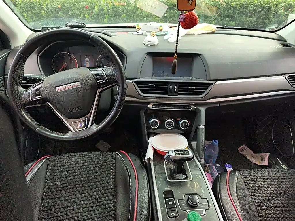 Photo 10 - Haval H6