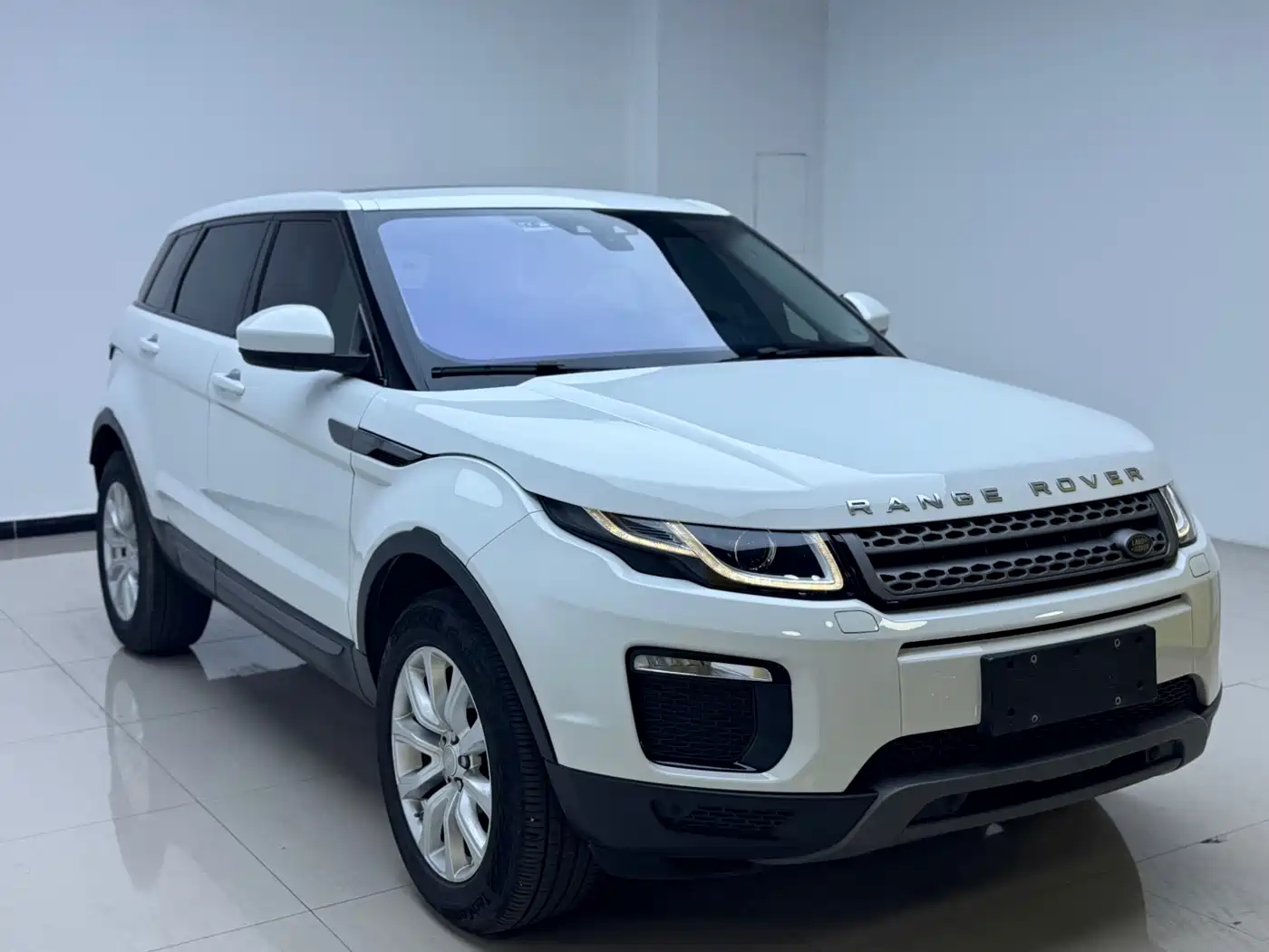 Land Rover Range Rover Evoque 2018 200PS PURE New Style фото 3
