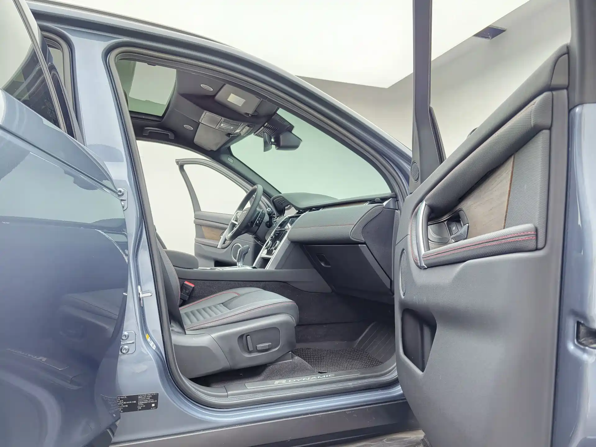 Фото 23 - Land Rover Discovery Sport