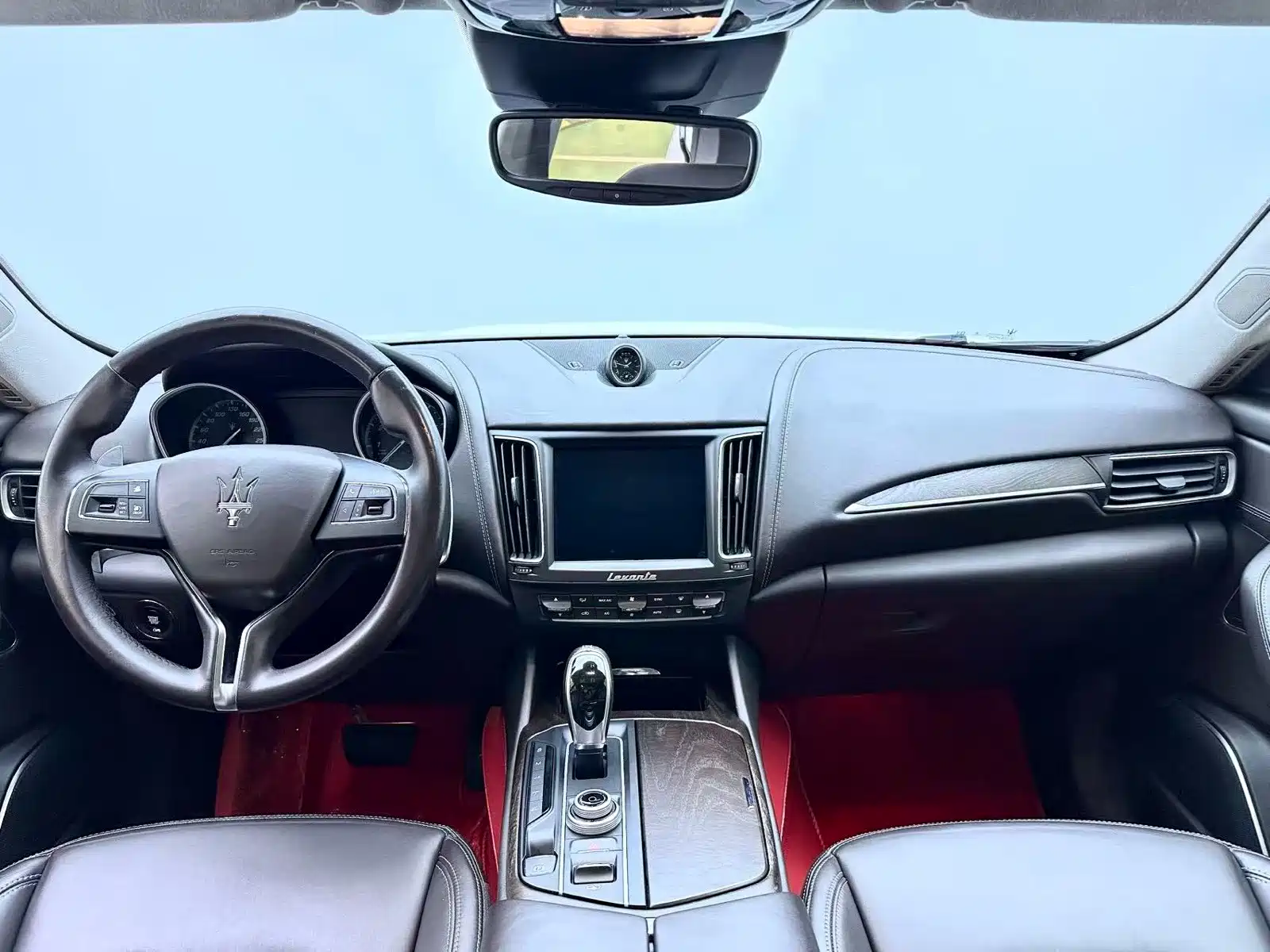 صورة 14 - Maserati Levante