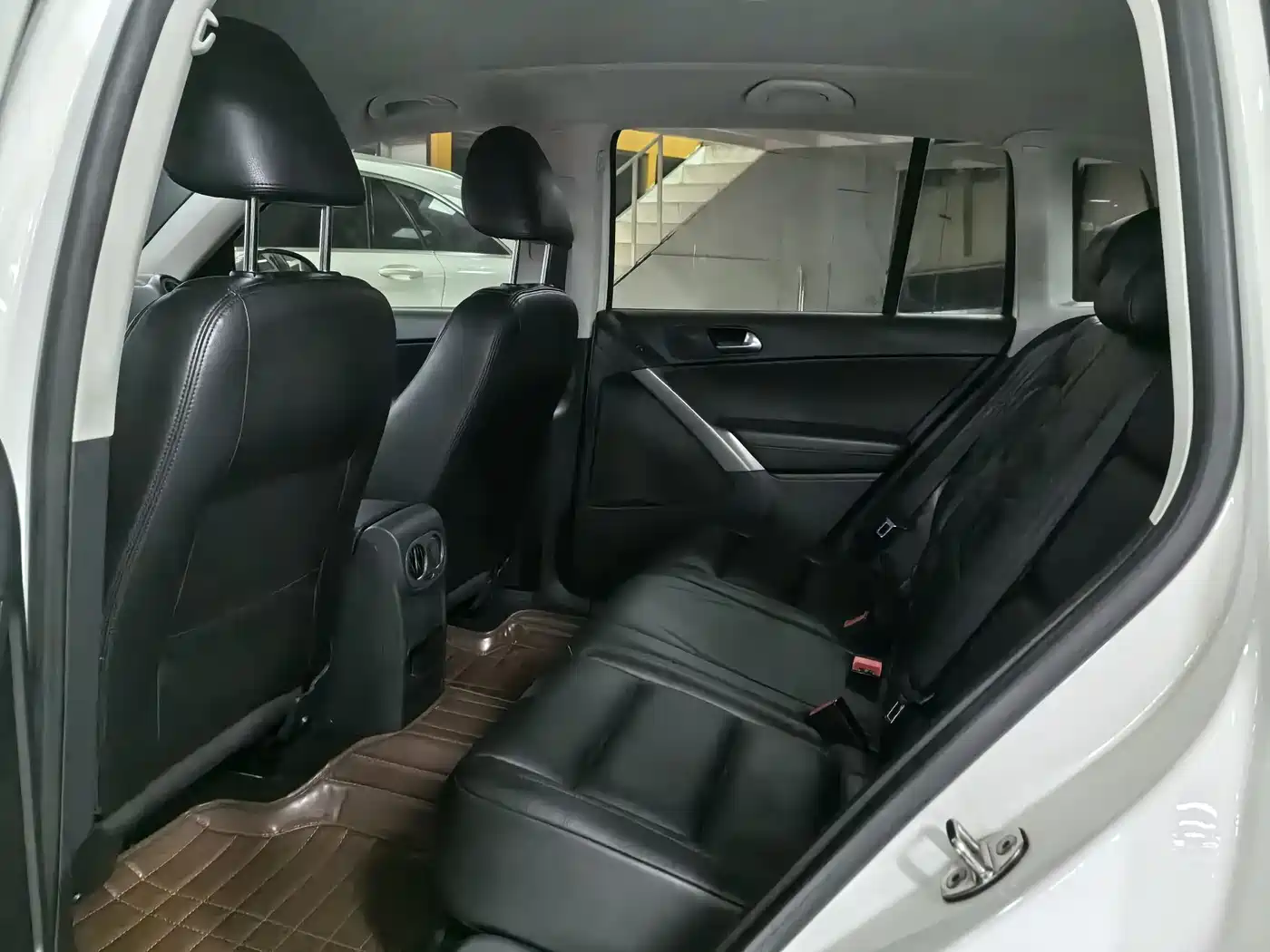 Volkswagen Tiguan 2012 1.8TSI Automatic 4WD Trend Edition фото 9