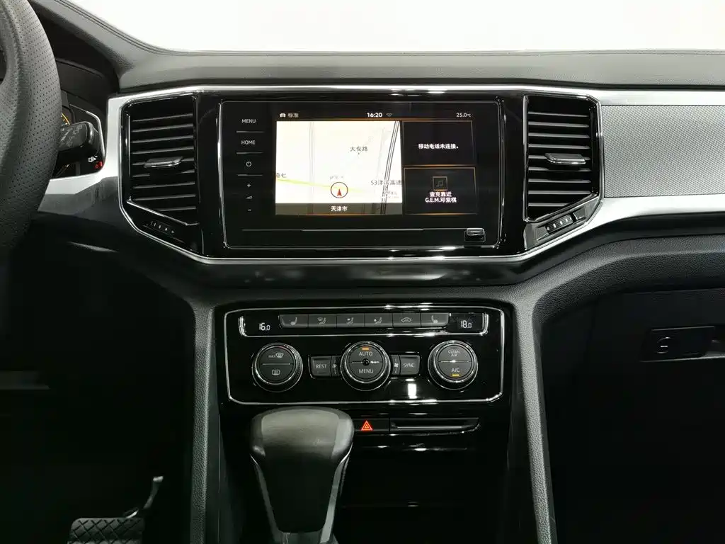Toyota Corolla 2019 1.2T S-CVT GL Pioneer Edition фото 12