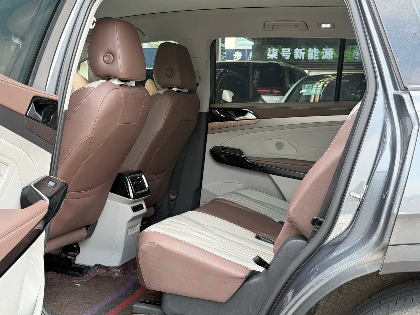Фото 6 - Volkswagen ID.6 X