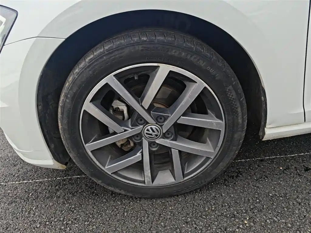 Volkswagen Golf 2020 280TSI DSG Luxury фото 23