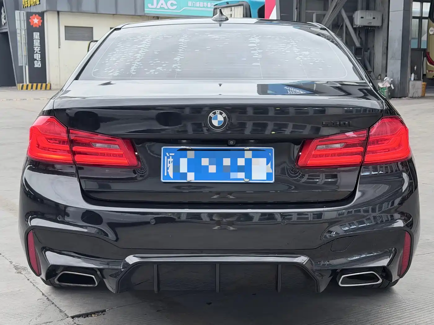 BMW 5 Series 2018 528Li Launch Special Edition фото 13