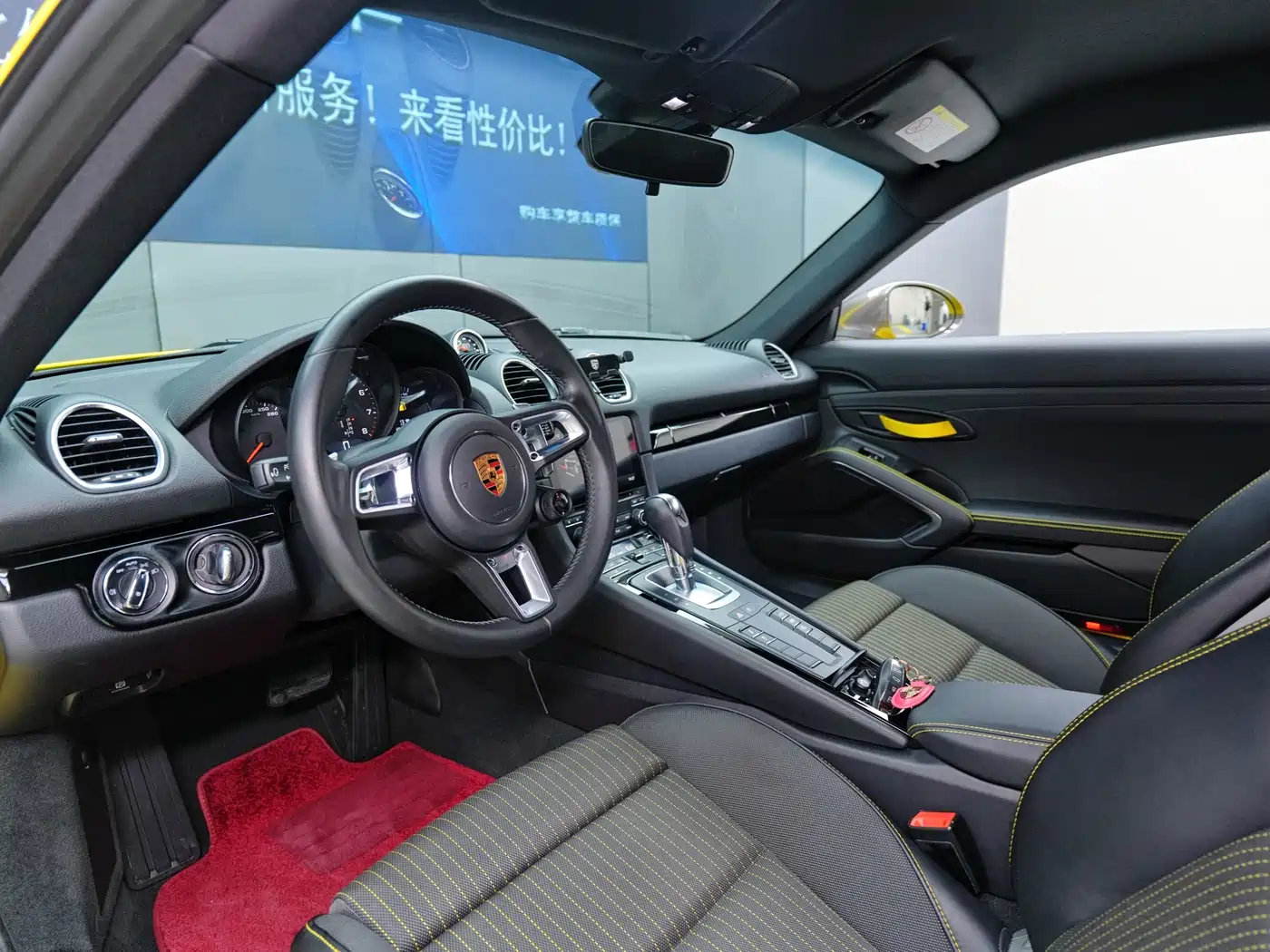 Porsche 718 2019 Cayman T 2.0T фото 7