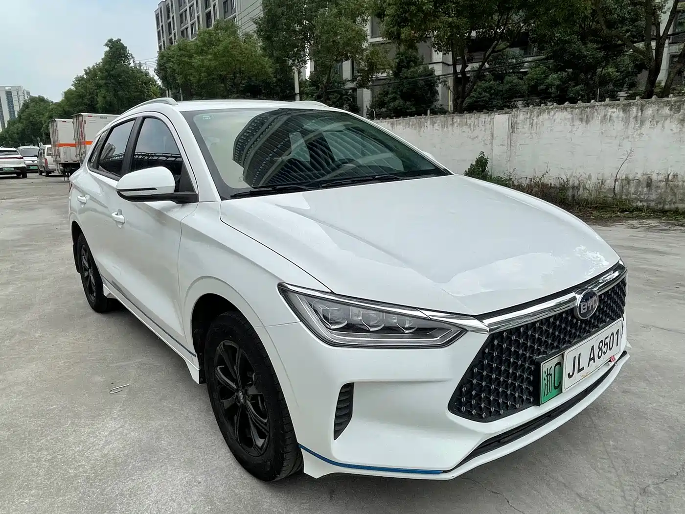 BYD e2 2020 2019 Standard Range Intelligent Comfort