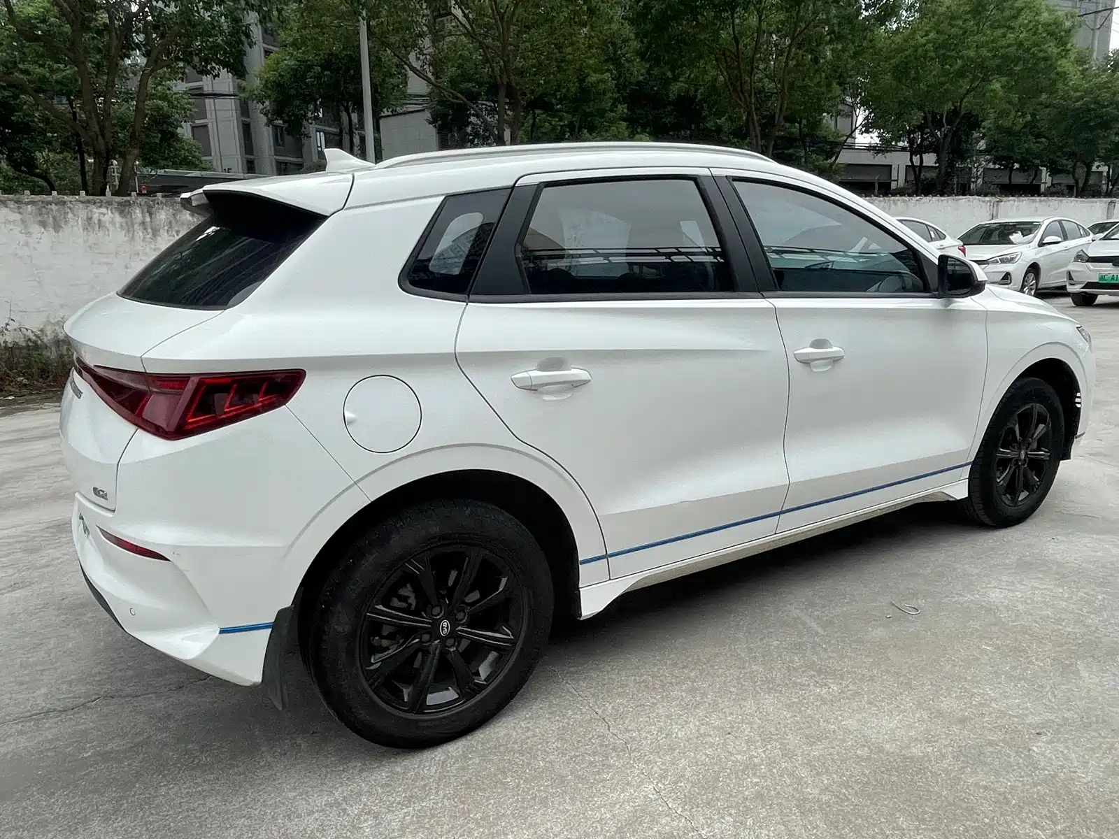 Фото 6 - BYD e2