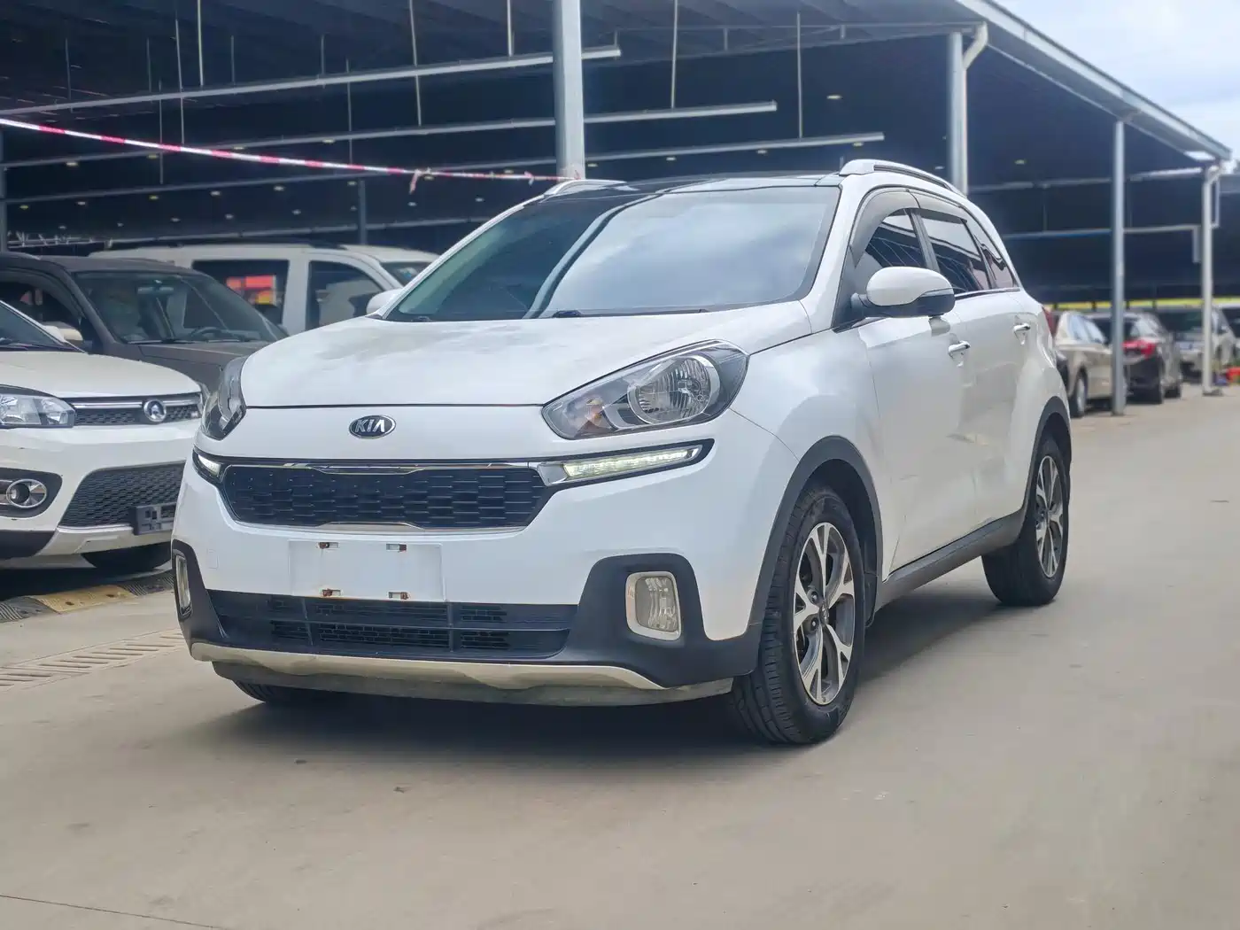 Kia KX3 Smart Run 2015 1.6L Automatic 2WD DLX