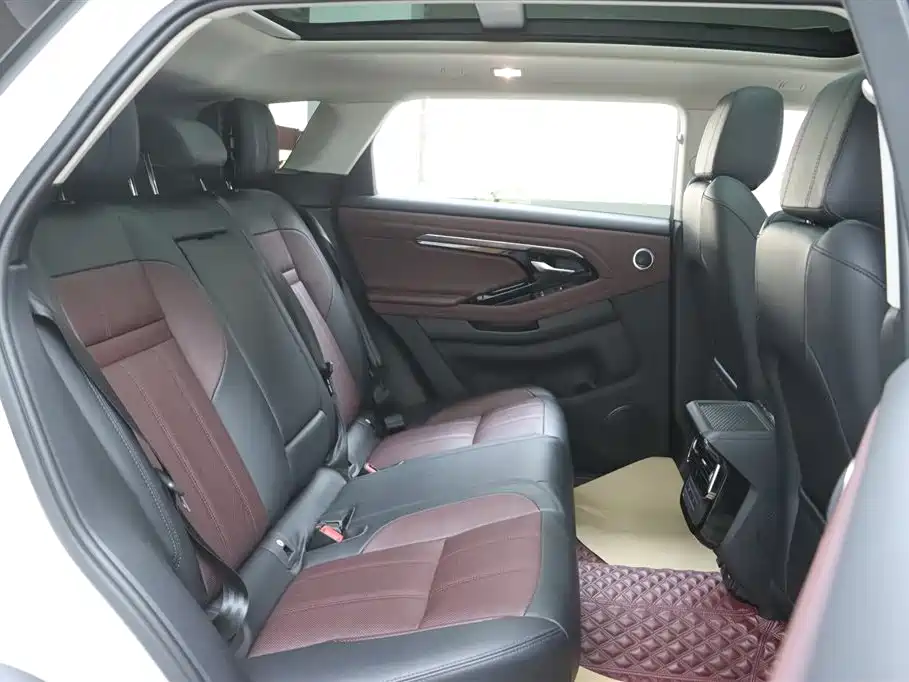 Land Rover Range Rover Evoque 2021 Range Rover Evoque L 249PS R-Dynamic SE Luxury Edition фото 18