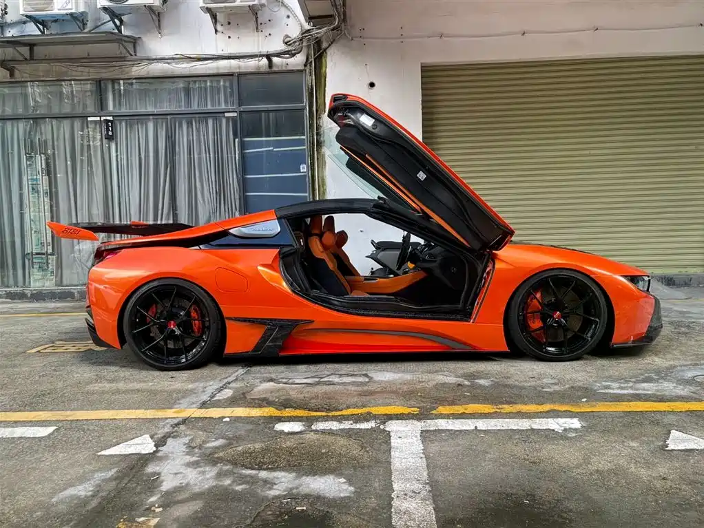 BMW i8 2019 Convertible Sports Car фото 4