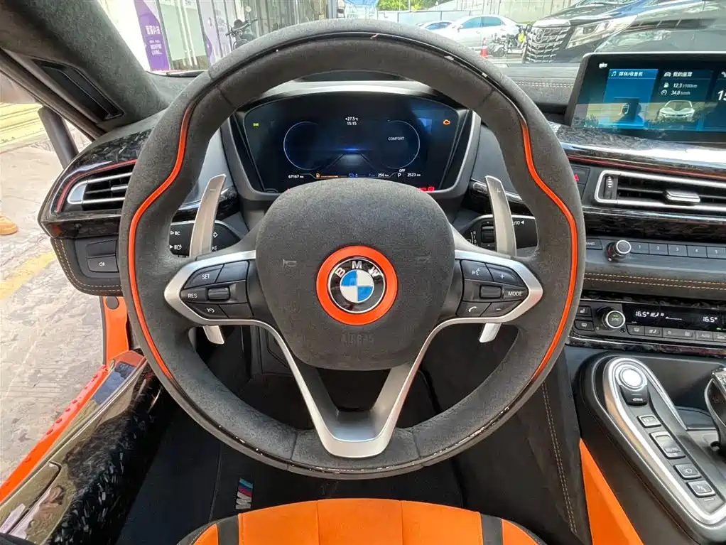 BMW i8 2019 Convertible Sports Car фото 9
