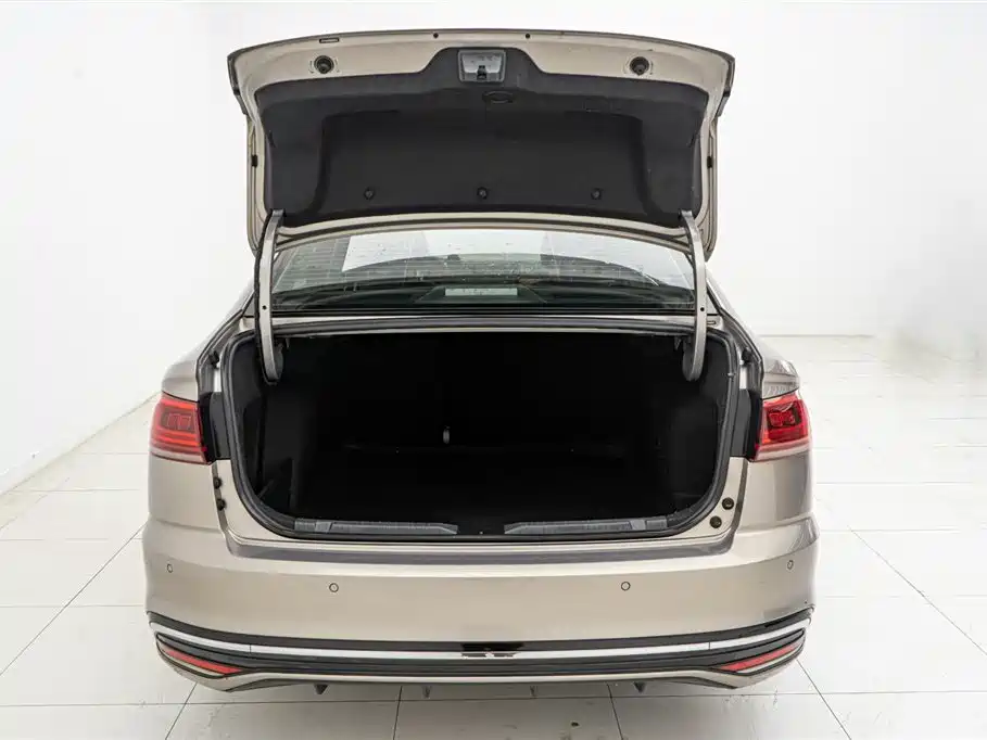 Volkswagen Bora 2023 200TSI DSG Smart Edition фото 14