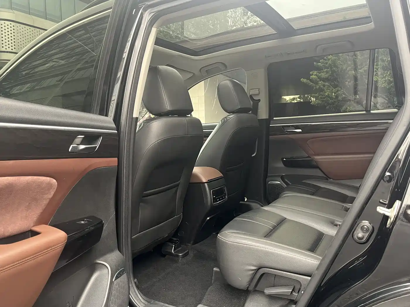 GAC Trumpchi Trumpchi GS8 2017 320T 2WD Luxury Smart Connect (7-seater) фото 14