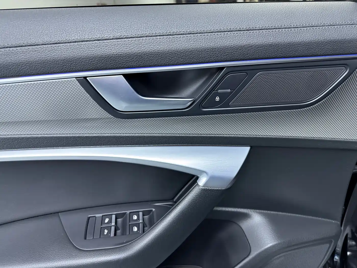 Audi A6L 2021 45 TFSI Exclusive Sport фото 12