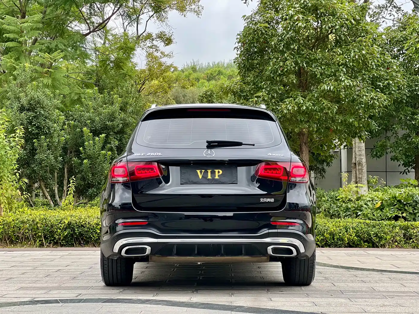 MERCEDES-BENZ GLC