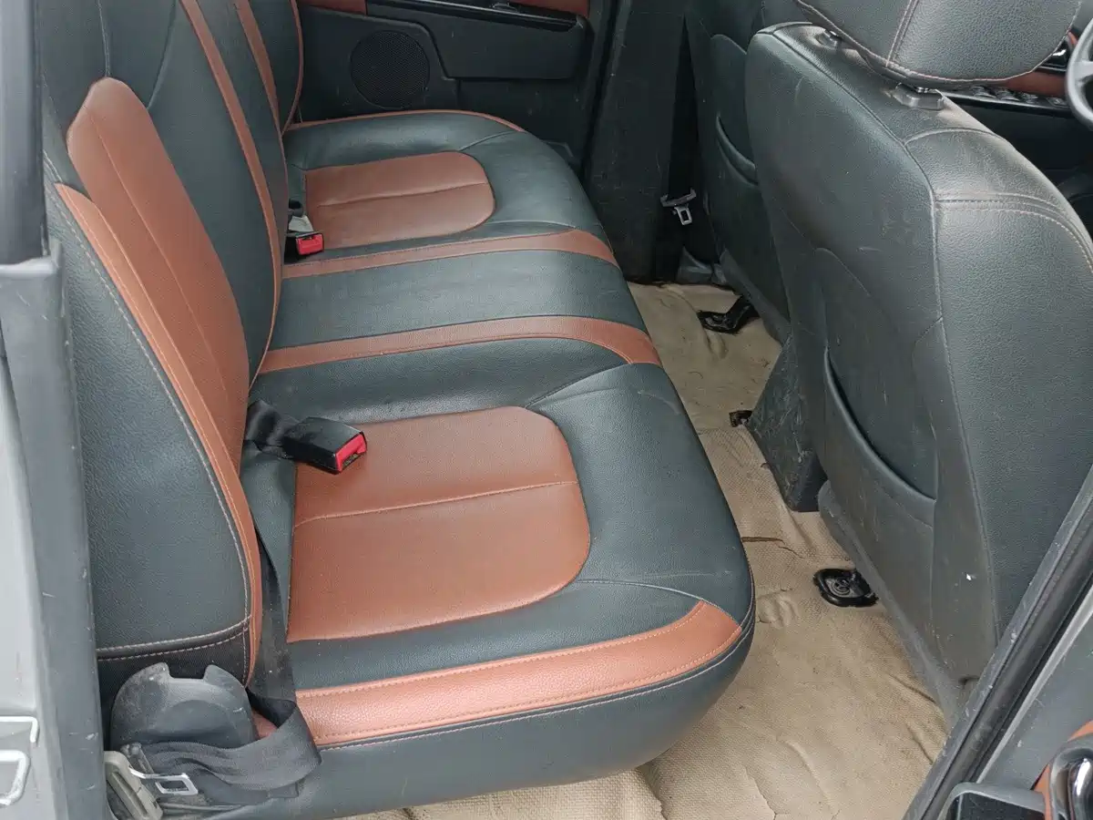 Great Wall Fengjun 5 2015 2015 2.0T Mining Edition 2WD Luxury Large Double Cab 4D20B