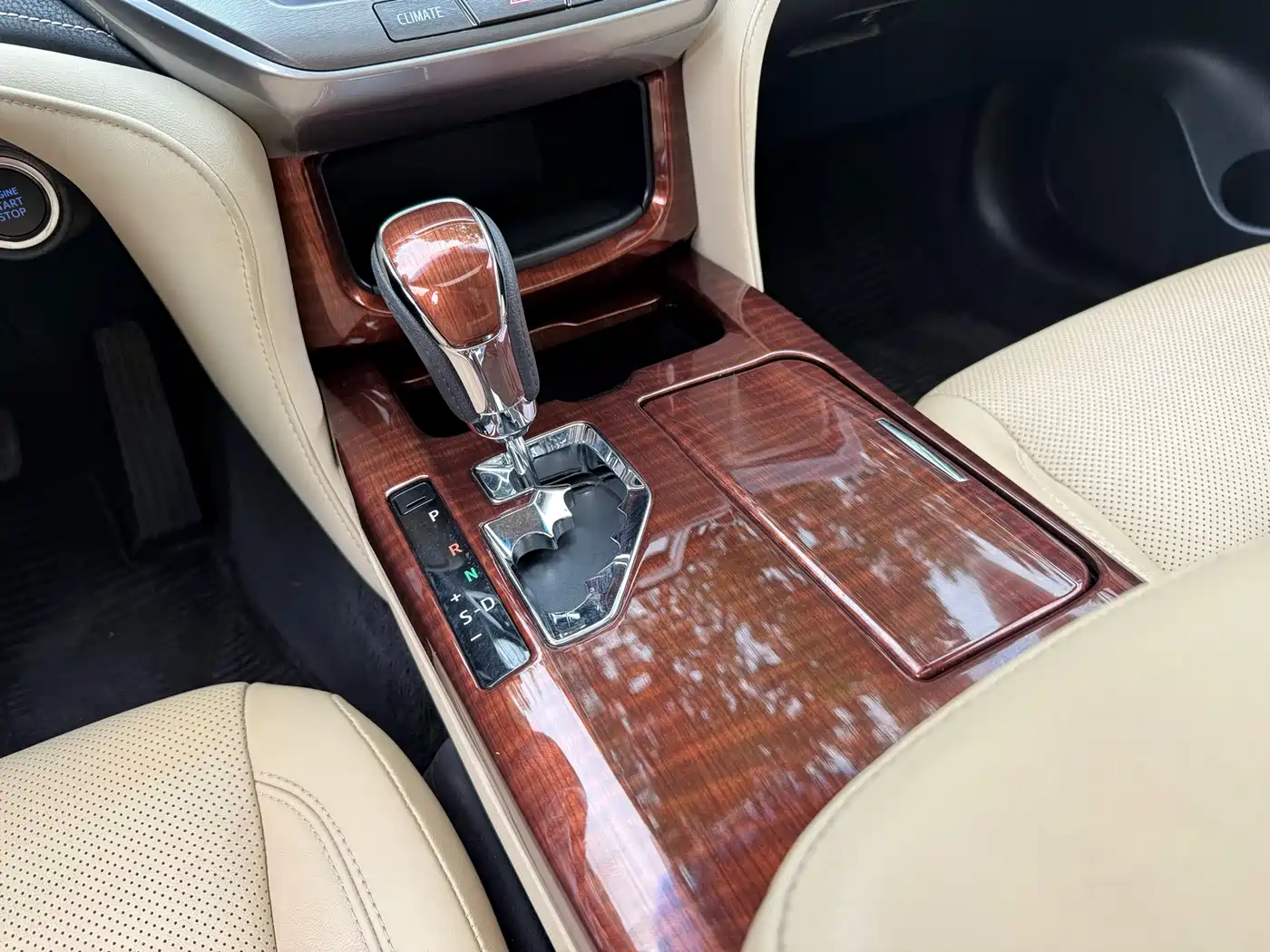 Toyota Crown 2018 2.0T Fashion Edition фото 15