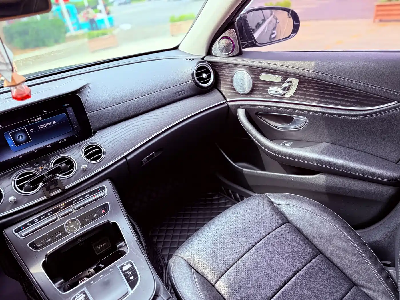 Mercedes-Benz E-Class 2019 Facelift E 300 L Sport Fashion фото 15