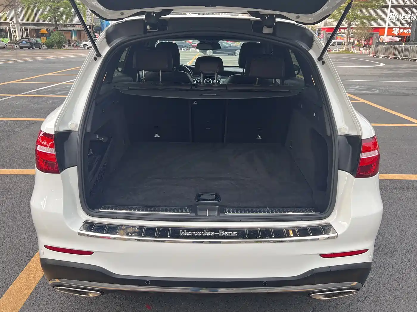 Mercedes-Benz GLC 2018 GLC 260 4MATIC Luxury фото 16