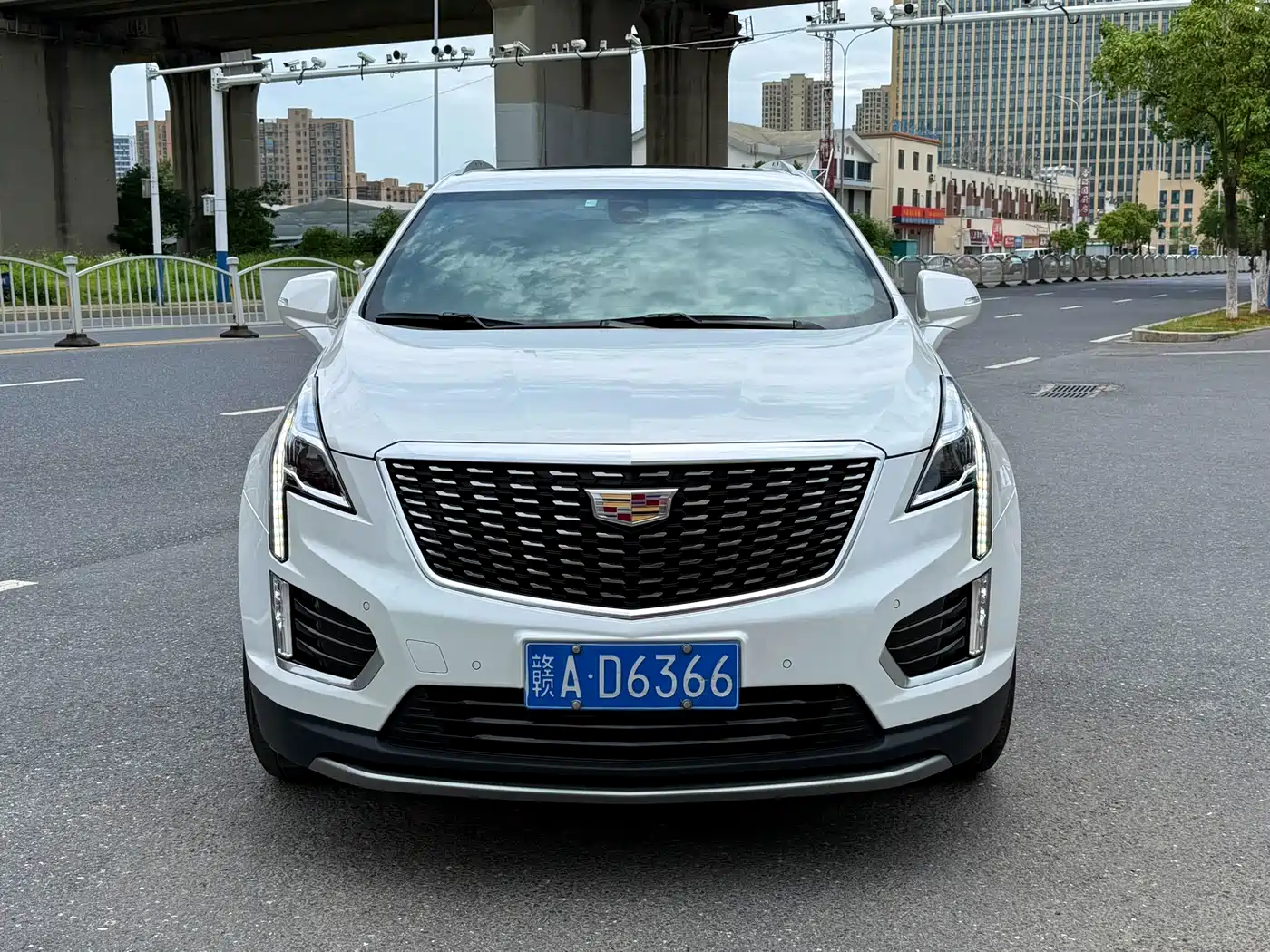 Cadillac XT5 2021 2.0T 2WD Luxury Edition фото 2