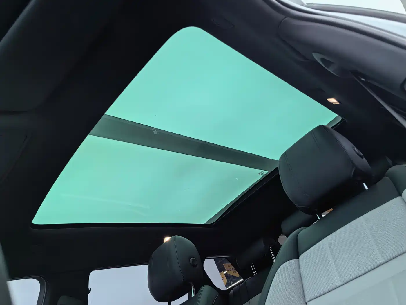 Land Rover Range Rover Evoque 2020 249PS R-DYNAMIC S Sport Edition фото 15