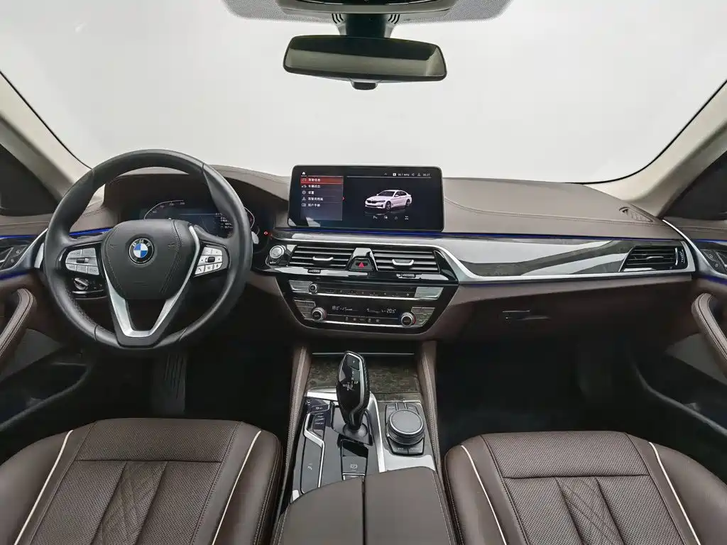 Фото 5 - BMW 5 Series