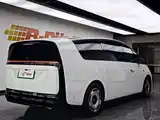 Фото 4 - Li Auto MEGA