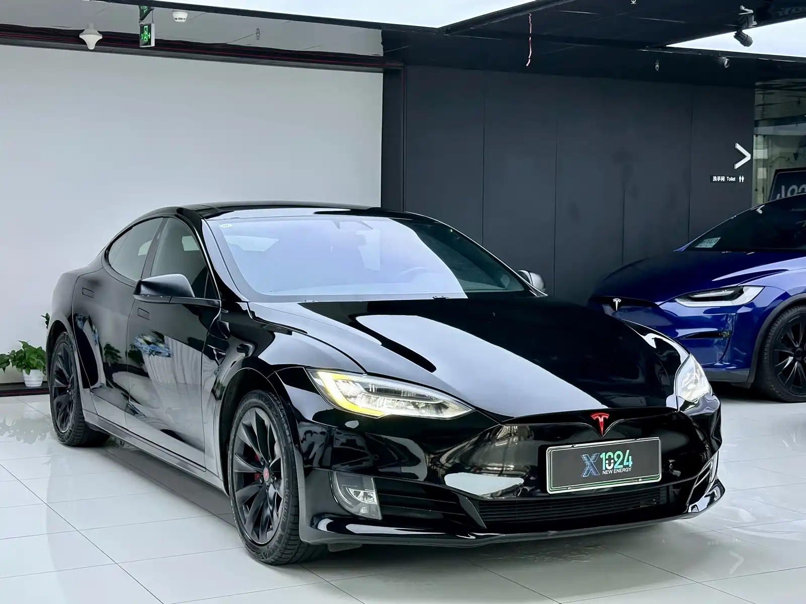 Фото 3 - Tesla Model S