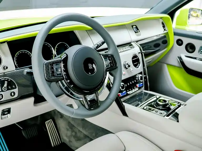 Photo 9 - Rolls-Royce Cullinan